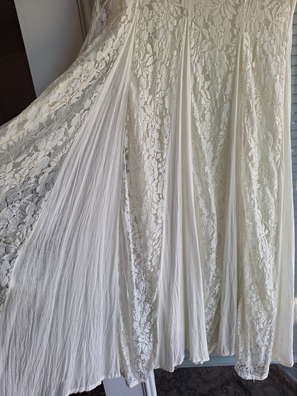 Vintage-Inspired Lace Wedding Dress | Ivory Boho Bridal Maxi | Flowing A-Line - Picture 5 of 8